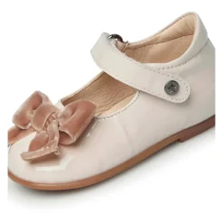 Arabesque Ballerina><noscript><img width=