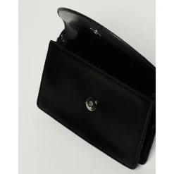 Bags><noscript><img width=