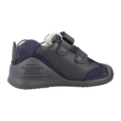 Basic Sportliche Sneakers><noscript><img width=