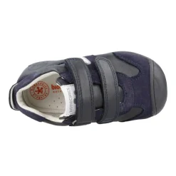 Basic Sportliche Sneakers><noscript><img width=