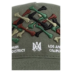 Bones Hat><noscript><img width=