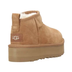 Classic Ultra Mini Stiefeletten><noscript><img width=