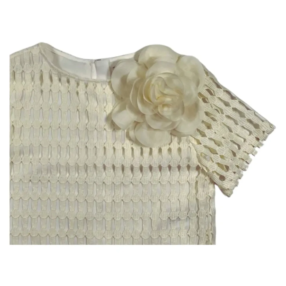 Cremefarbene schimmernde Tunika mit Blumenapplikation>Manila Grace Clearance