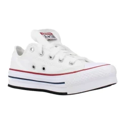 Erhöhe deinen Stil mit trendigen Sneakers><noscript><img width=