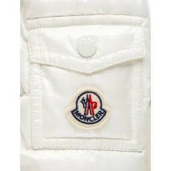 Gepolsterte Babyjacke mit Kapuze><noscript><img width=