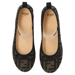 Junior Ballerinas><noscript><img width=