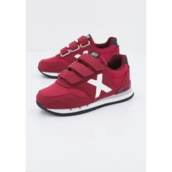 Kid's Dash Sneakers><noscript><img width=