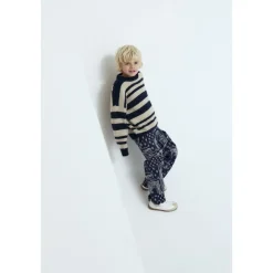 Luis Pant>The New Society