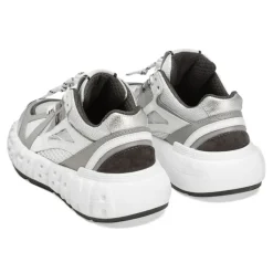 Niedriger Sneaker Grau/Weiß><noscript><img width=