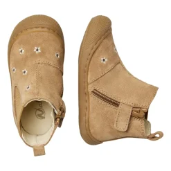 Sally Embr Daisies>Naturino Hot