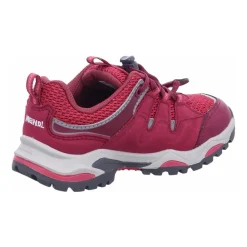 Salto Junior><noscript><img width=