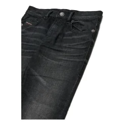 e Jeans mit Klassischen Fünf Taschen>Diesel Online