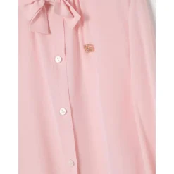 Seidenbluse mit Schleife><noscript><img width=