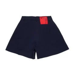 Short pants><noscript><img width=