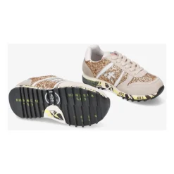 Sky Sneaker><noscript><img width=