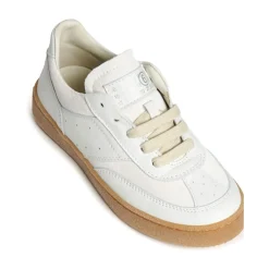 Sneakers><noscript><img width=