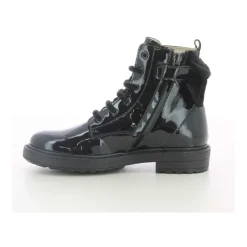 Sneakers><noscript><img width=