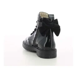 Sneakers><noscript><img width=