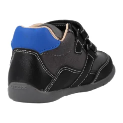 Sneakers><noscript><img width=