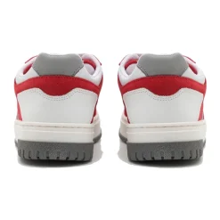 Sneakers aus Leder und Wildleder><noscript><img width=