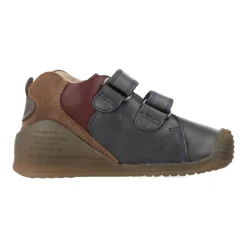 Sneakers mit Klettverschluss><noscript><img width=