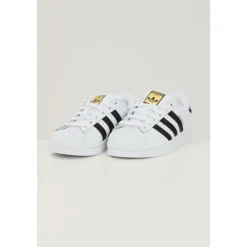 Sportliche e Superstar Sneakers><noscript><img width=