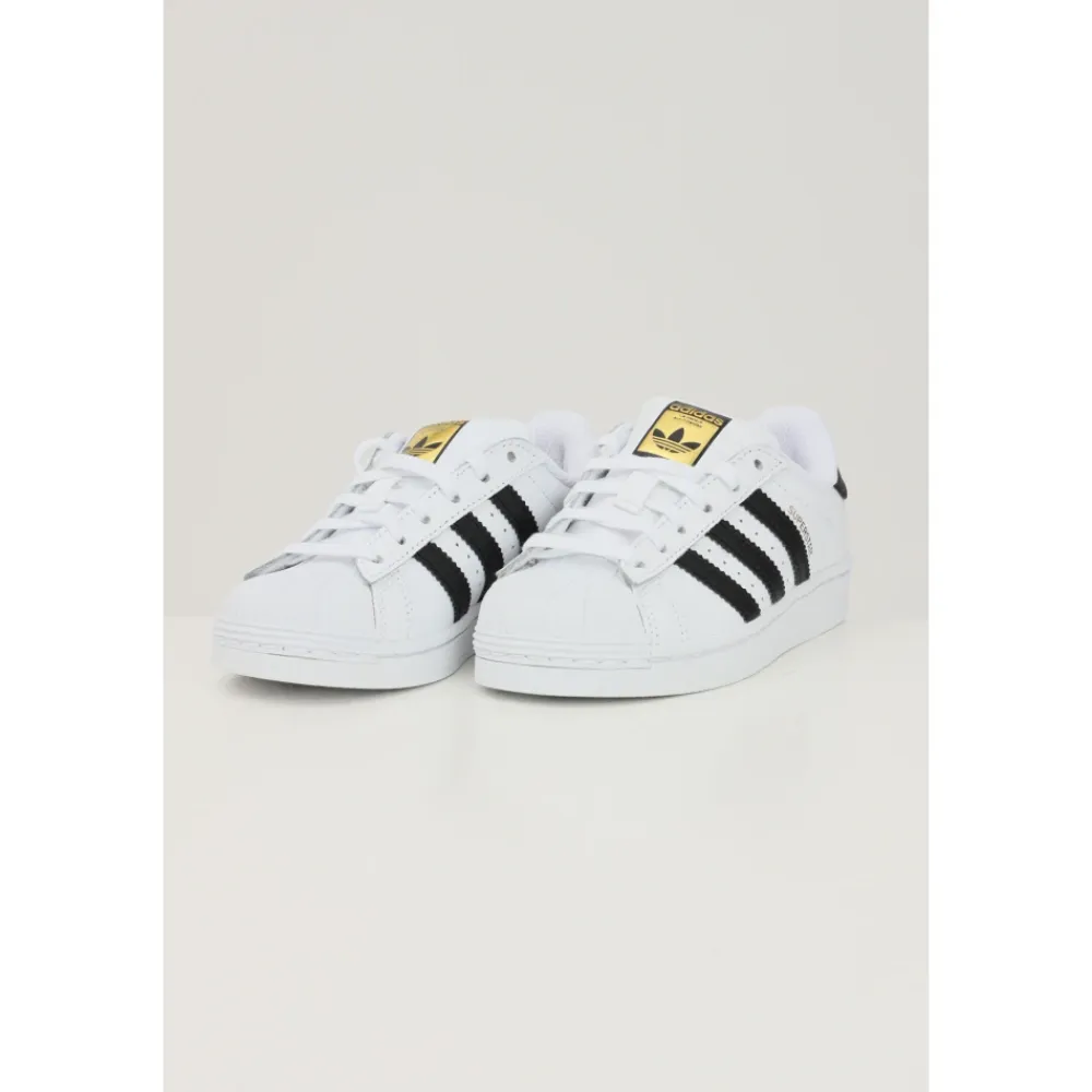 Sportliche e Superstar Sneakers>Adidas Clearance