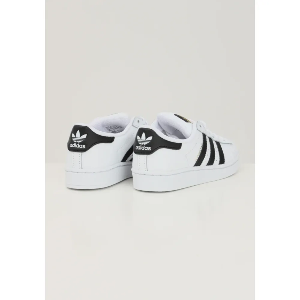 Sportliche e Superstar Sneakers>Adidas Clearance