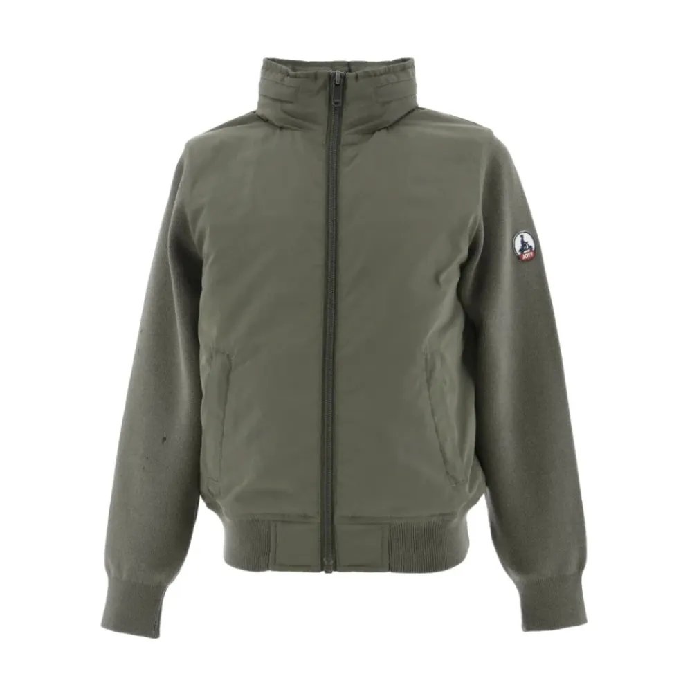 Stilvolle leichte Jacken für SS23>JOTT Hot