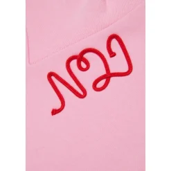 Stilvoller Rundhalsausschnitt mit kursivem Logo><noscript><img width=