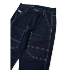 Straight Jeans><noscript><img width=