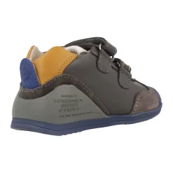 Strap Sneakers><noscript><img width=