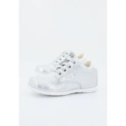 Stylische Sneakers für Mädchen><noscript><img width=