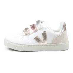 V-10 Sneakers><noscript><img width=