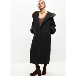 Wintermantel mit Kapuze>Cesare Gaspari